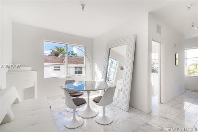 922 Jefferson Ave - Photo 1