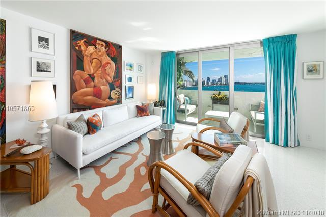 5 Island Ave - Photo 1