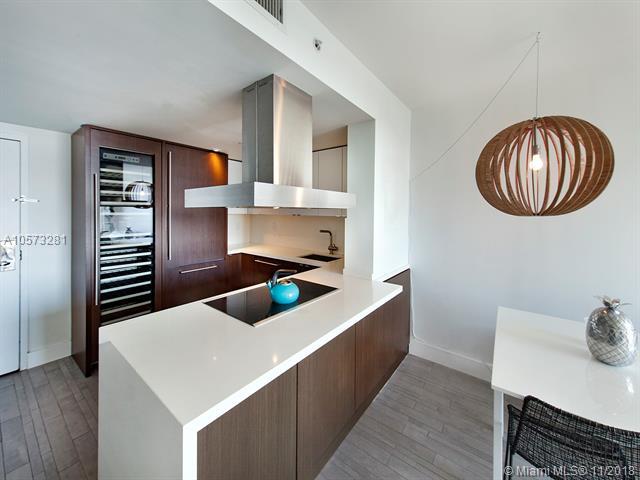 1100 West Ave - Photo 1