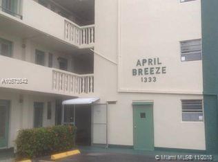 1333 Hallandale Beach Blvd - Photo 1