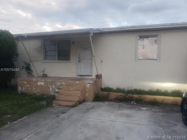 719 8th Ave - Photo 1