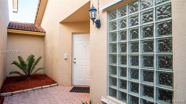 21545 87th Ct - Photo 1