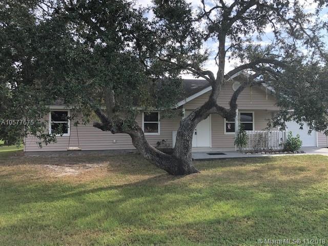 525 Sabal Palm Court - Photo 1