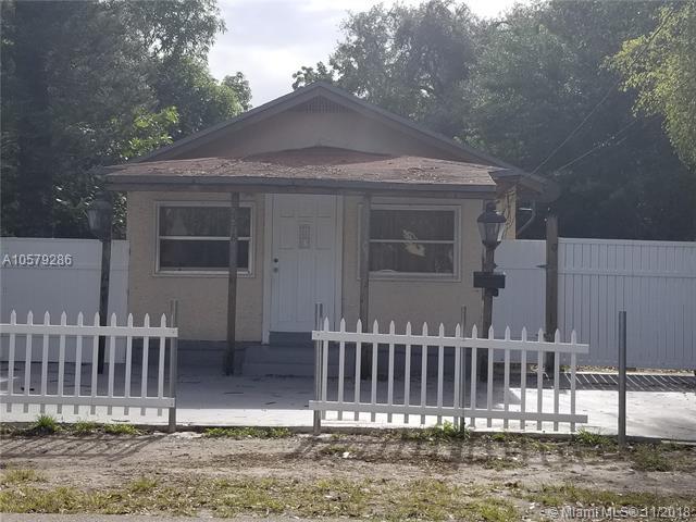 2578 182nd Ter - Photo 1