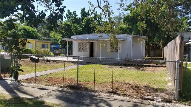 3850 Charles Ter - Photo 1