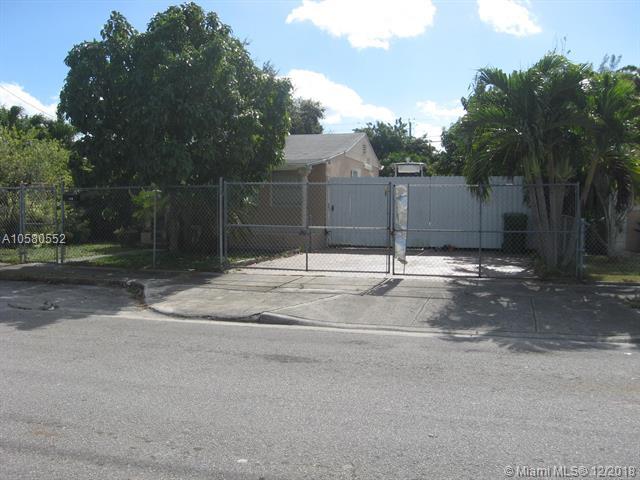 1340 52nd St - Photo 1