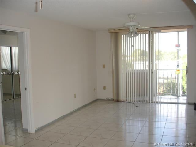 1990 Marseille Dr - Photo 1