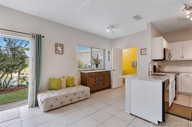 4722 Lago Vista Dr - Photo 1
