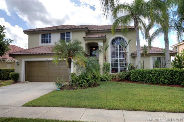 594 180th Ave - Photo 1