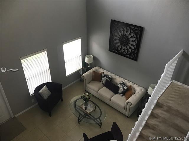 16548 47th Ter - Photo 1