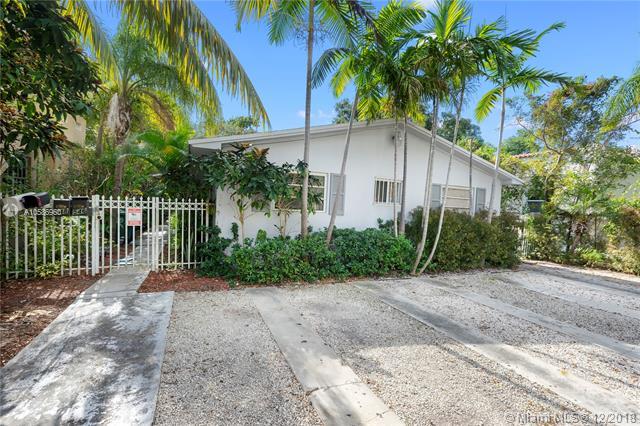 546 69th St - Photo 1