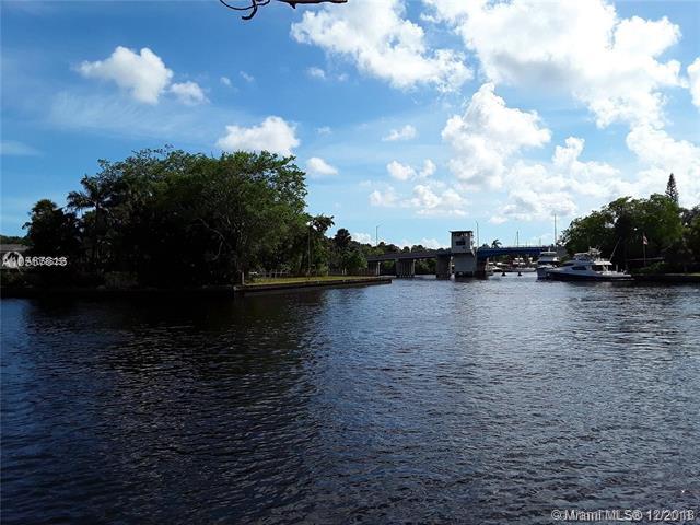 1100 14th Ter - Photo 1