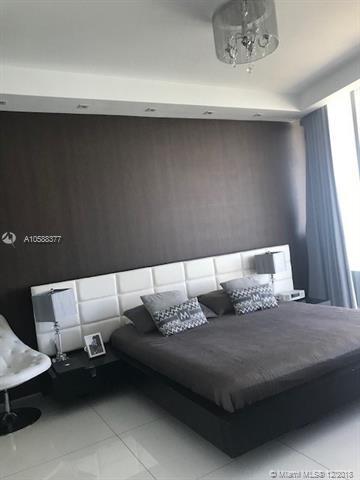 1100 Biscayne Blvd - Photo 1
