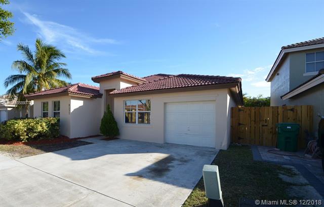 8153 163rd Ave - Photo 1