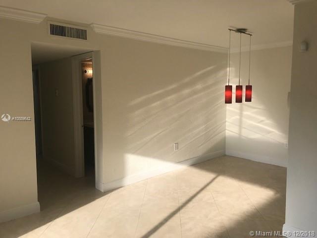 8601 94 ST - Photo 1