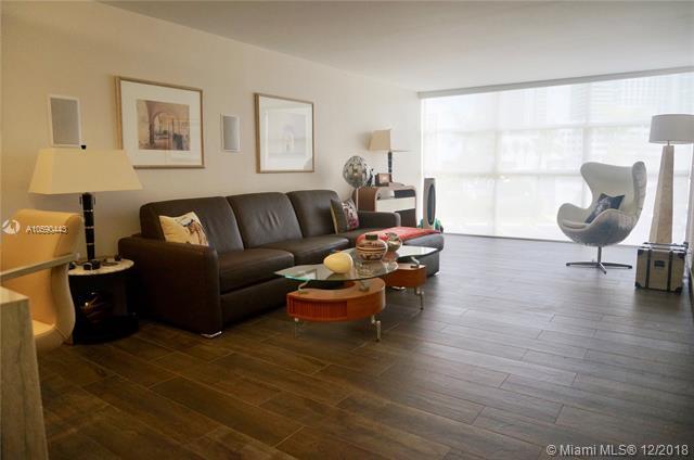 600 Parkview Dr - Photo 1