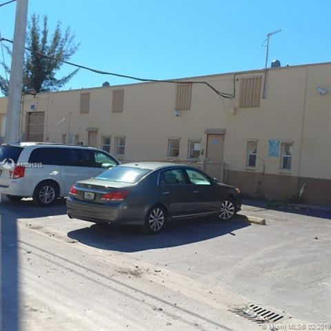 2402 8th Ct - Photo 1