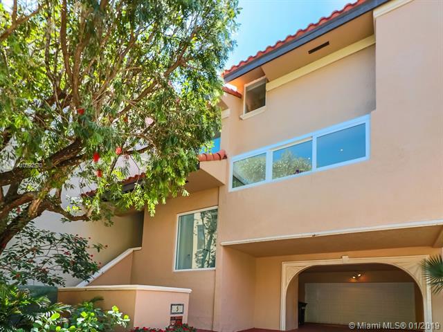 2000 Bayshore Dr - Photo 1