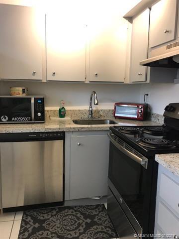 1605 Pennsylvania Ave - Photo 1