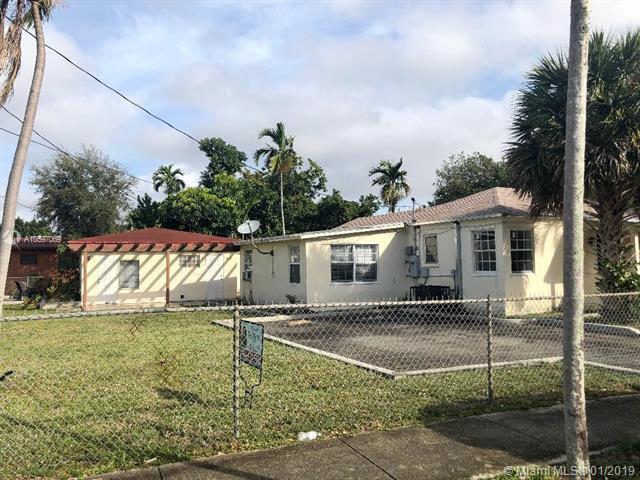 225 171st Ter - Photo 1
