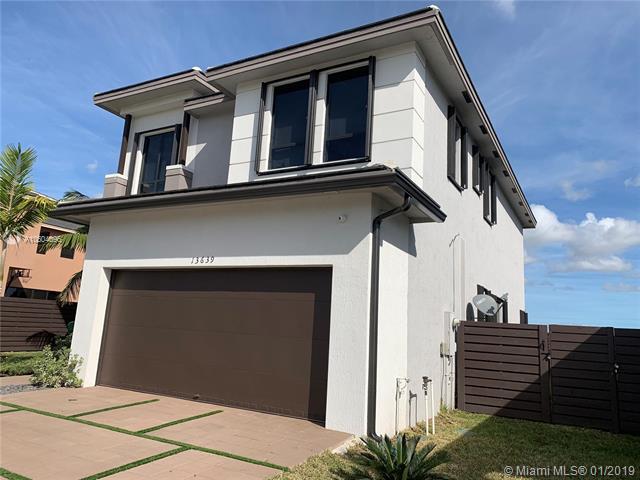 13639 158th Pl - Photo 1