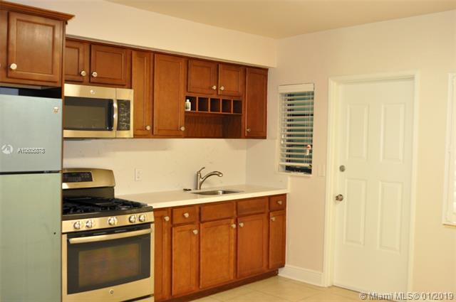861 119th St - Photo 1