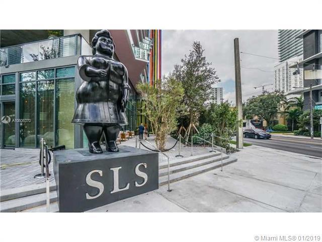 1300 Miami Ave - Photo 1