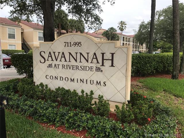 977 Riverside Dr - Photo 1