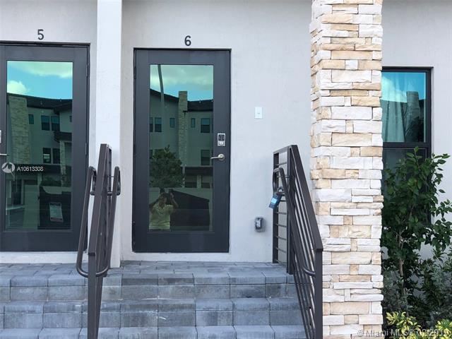 10467 82nd St - Photo 1