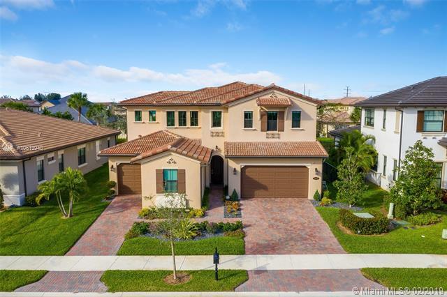 11015 Watercrest Cir E - Photo 1