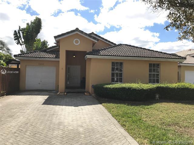 15452 143 St - Photo 1
