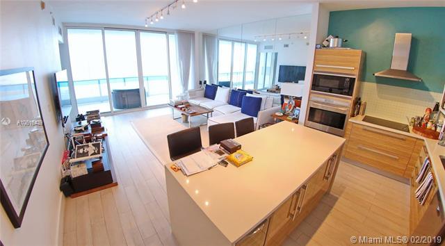 2020 Bayshore Dr - Photo 1