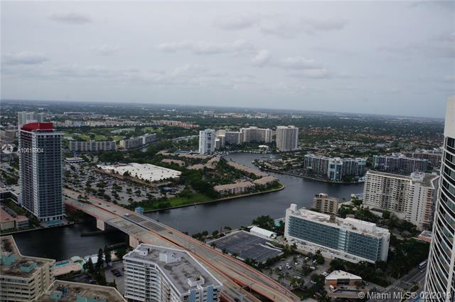 1830 Ocean Dr - Photo 1