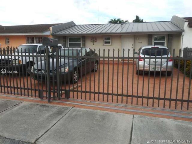 12903 53rd St - Photo 1