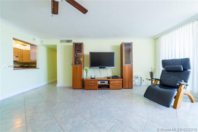 100 Bayview Dr - Photo 1