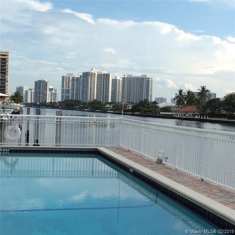1913 Ocean Dr - Photo 1