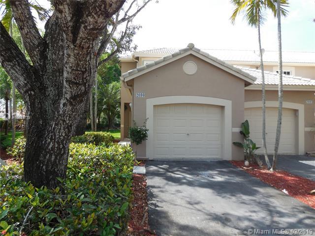 2090 Madeira Dr - Photo 1
