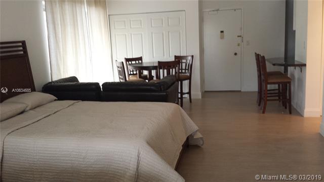 500 Bayview Dr - Photo 1