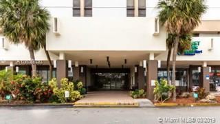 2500 Hallandale Beach Blvd - Photo 1