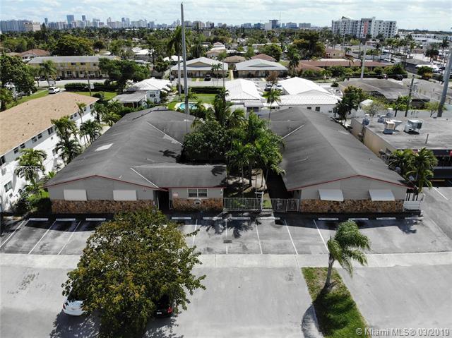 704 8th St - Photo 1