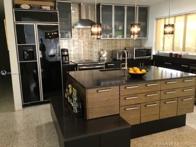 13715 101st Ave - Photo 1