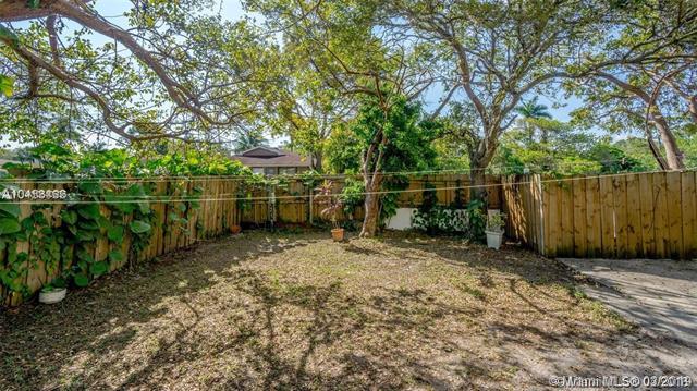 451 136th St - Photo 1