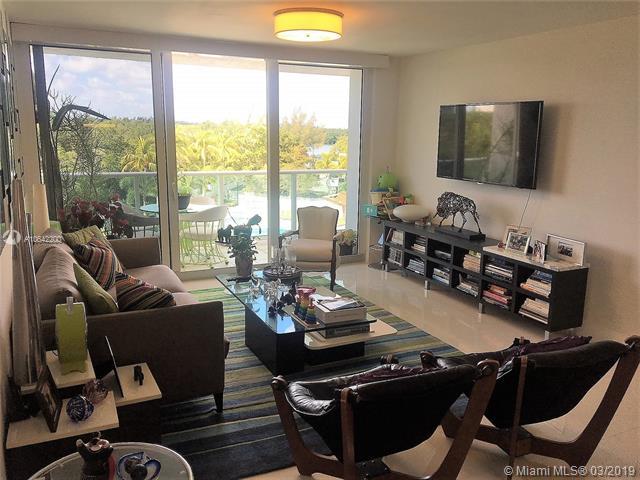 100 Bayview Dr - Photo 1