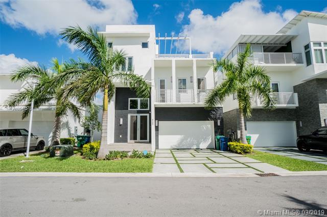 8285 34th Dr - Photo 1