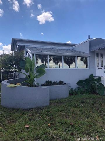 126 49th St - Photo 1