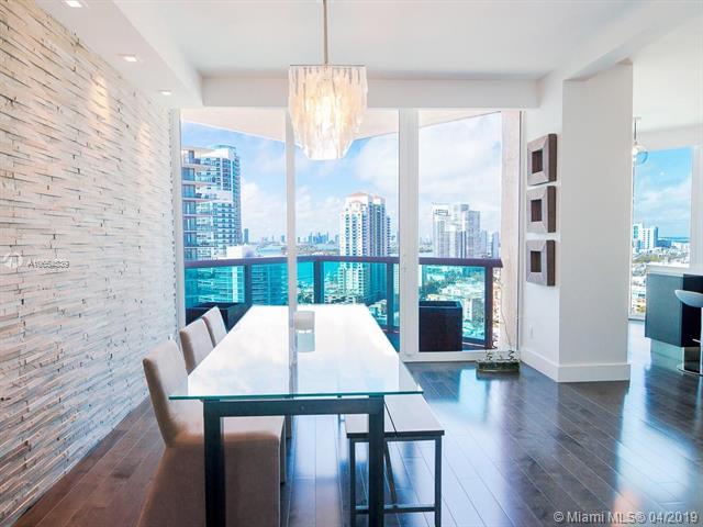 300 Pointe Dr - Photo 1