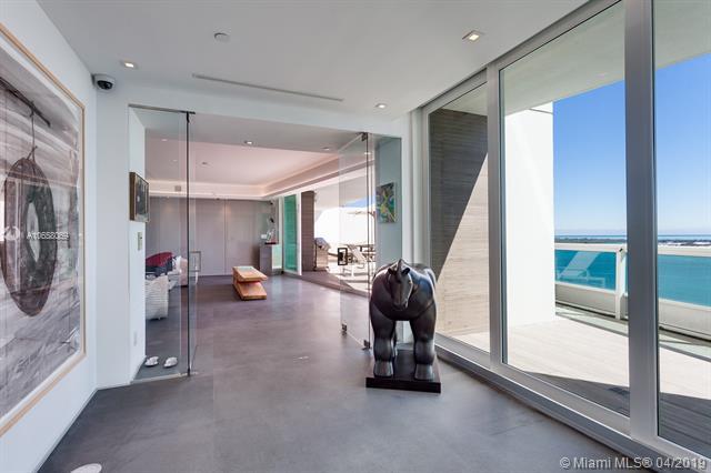 1643 Brickell Ave - Photo 1