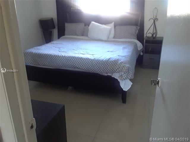 809 2 AV - Photo 1