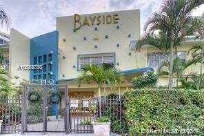 910 Bay Dr - Photo 1