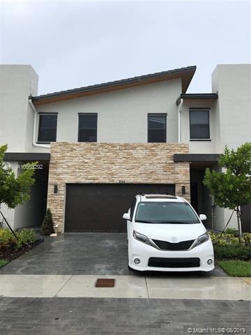 8044 105th Ct - Photo 1